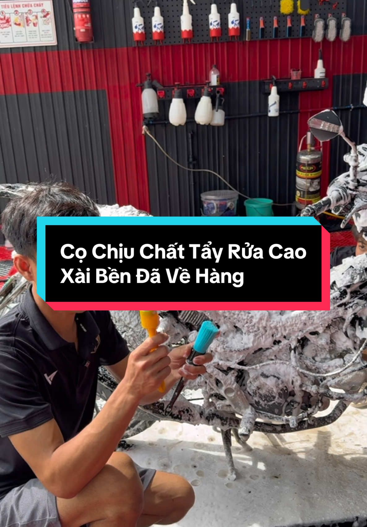 Cọ Rửa Chi Tiết Xe Máy,Và Xe Ô Tô