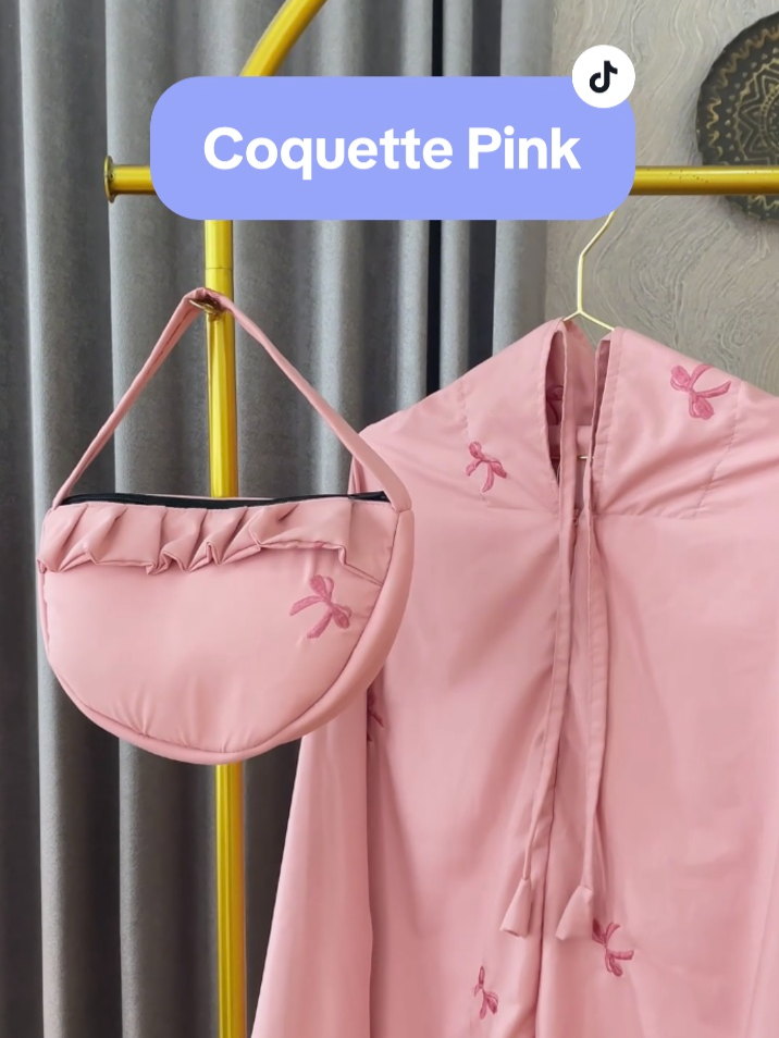 Cantik banget ya Mukenanya😍💗🎀 #mukena#prayerset #mukenamewah #mukenapremium #mukenasilk #mukenadewasa #mukenacantik #coquette #mukenaseserahan #fyp #fypツ