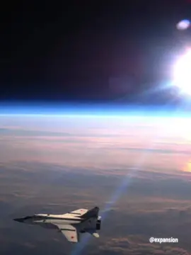 Mig-31 at an altitude of 21,500M. #xuhuong #fyp #military #russia #foryou #foryoupage #viral #capcut #xyzbca #aesthetic #lernontiktok #macchallengeaccepted 