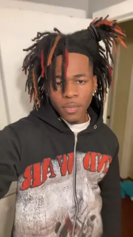 I used to pray for times like this 🙏🏾 😭🤝🏾#semifreeforms #semifreeformdreads #freeformjourney #freeformslocs 