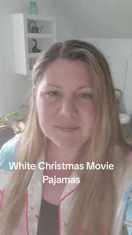 #whitechristmas #pajamas #whitechristmas1954 #movie #christmas #pjs #satin #sleep #hotcocoa #holidayshopping #holidaycountdown #tiktokshop #tiktokshopfinds 