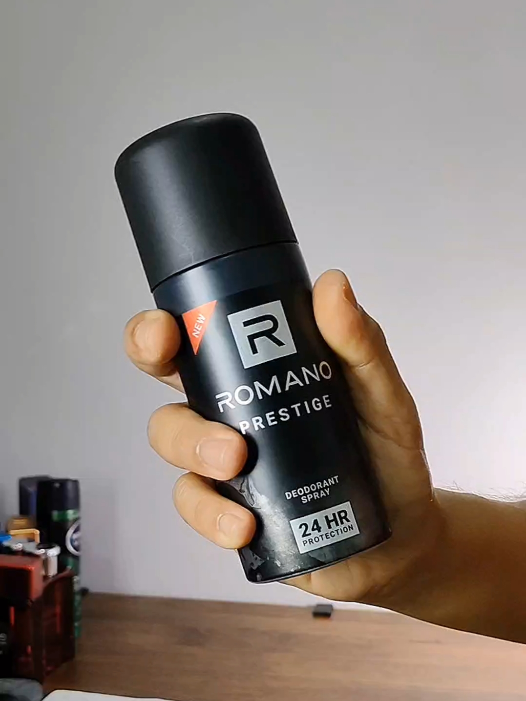 Deodorant sahaja dah macam pakai perfume prestige Romano. Ketahanan bau memang lama. Bau maskulin memang pilihan lelaki. #deodorant #deodorantspray #deodorantformen #romanodeodorant #romanoprestige 