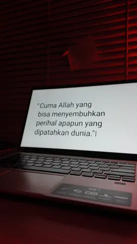 00.07 Ketika dunia mematahkan, hanya Allah yang mampu menyembuhkan. Semoga hati dan jiwa kita selalu dikuatkan oleh-Nya, seberat apapun perjalanan ini. #nasehat #reminderislamic 