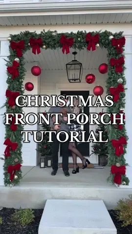 Christmas front porch tutorial is now up! #christmas #christmasfrontporch #christmasdecor #christmastutorial 