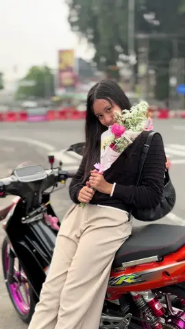 sabtu gaulnya beli bunga sma oyen😍😝🫴🏻 #blitar24jam #twostroke #fyp #2strokeag #fizrindonesia #fizr 