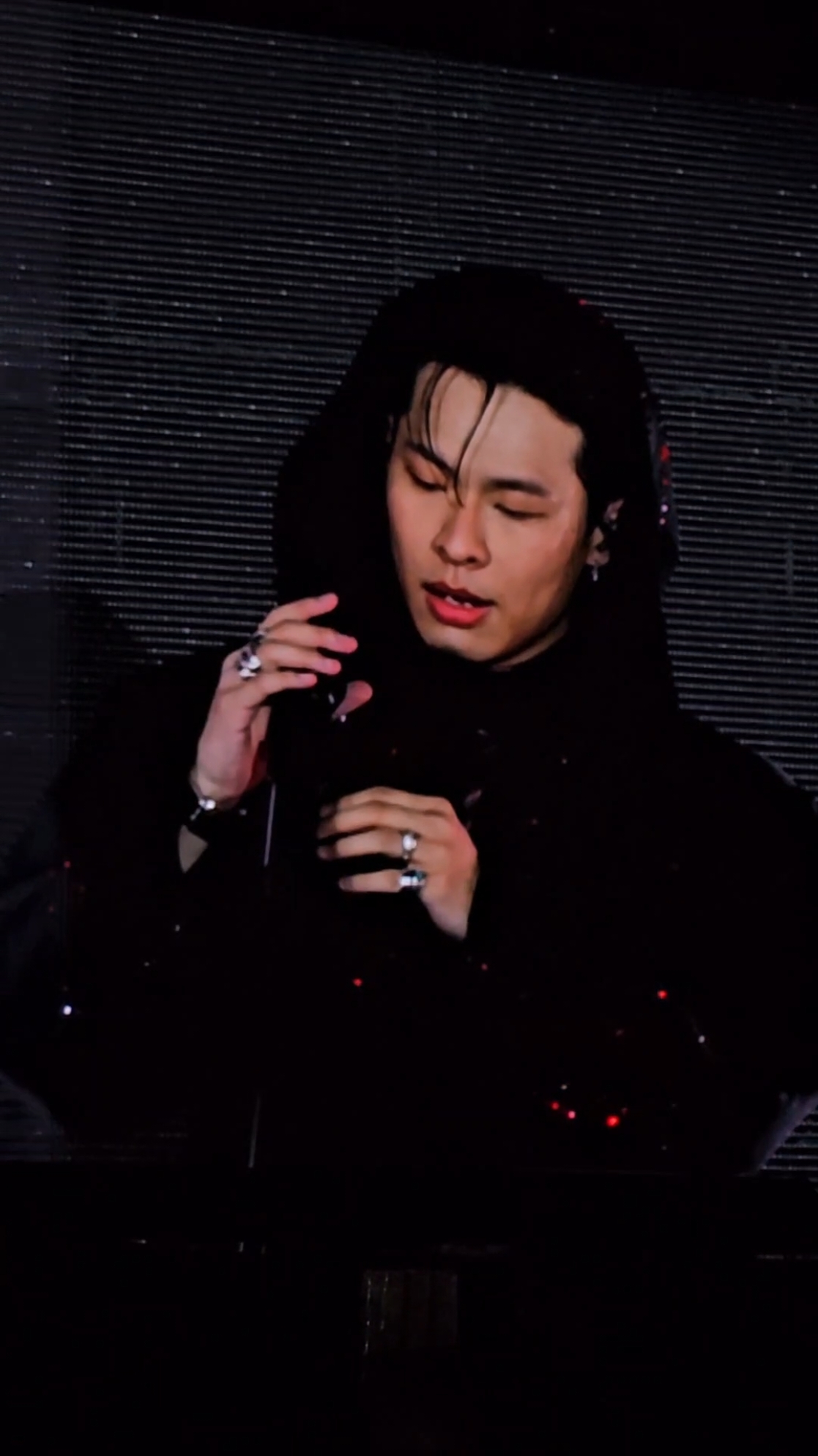 bình tĩnh bình tĩnh, anh đây 🤷  #hurrykng #amlen100