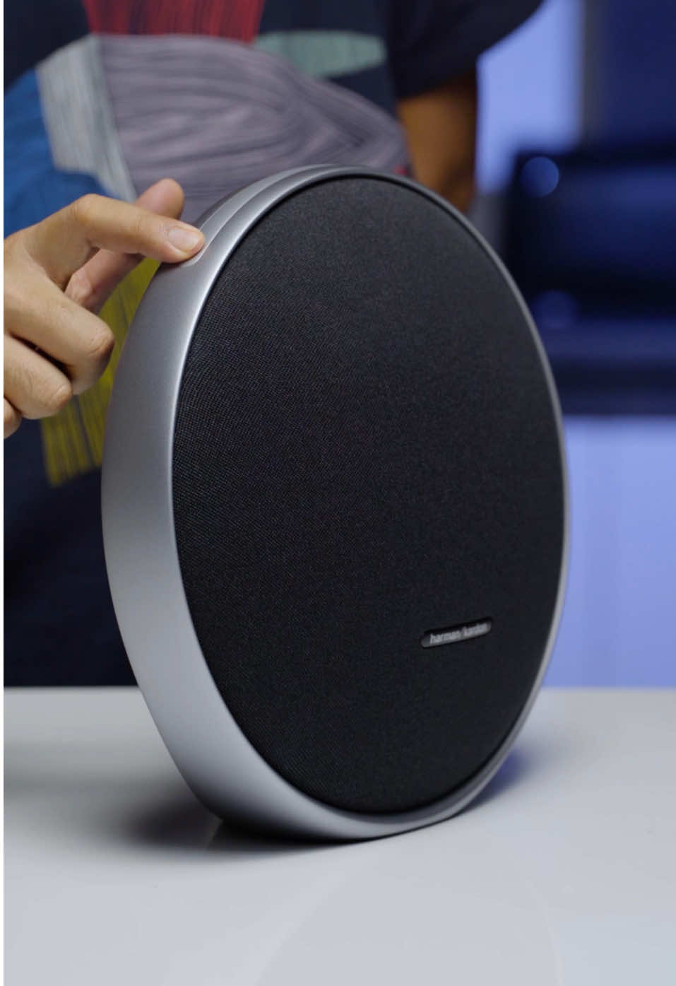 First Look! Harman/Kardon Onyx Studio 9 - UNBOXING ✨🇺🇸 . . . . #bluetoothspeaker #audio #portablespeaker #asmr #harmankardon #jbl #onyx #harman #9 #unitedstates 