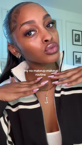 something quick before i run errands 💕  #nomakeupmakeup #blackgirlmakeup #grwm 