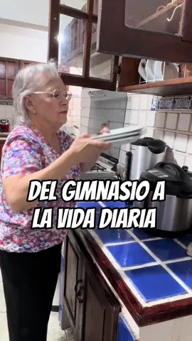 Ejercicios del gimnasio que me ayudan en mi vida diaria  #ejercicio #gym #vida #fuerza #adultomayor #viral_video #disfrutando #mamaehija #motivation #esfuerzo #disciplina 