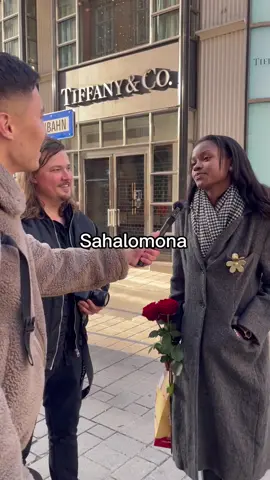 Ukrainian man and Mozambican lady 🇺🇦🇲🇿 There are more than 40 native languages spoken in Mozambique 🇲🇿 #ukraine #portuguese #japan #japanese #vienna #wien #mozambique 