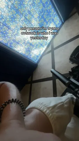 girls who see other girls as competition got a weak mind 