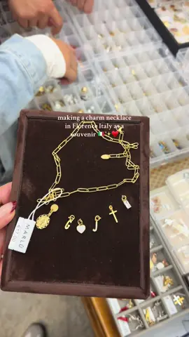 found this spot on tik tok & it was so worth it! ✨🤩🇮🇹 store is I’Magnini #foryou #fyp #italytravel #italytiktok #florenceitaly #charmnecklace #europetrip #florence 