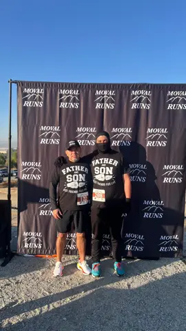 #movalruns #turkeytrot #morenovalley #FYP #fatherandson #Running #Parati 🦃🦃 