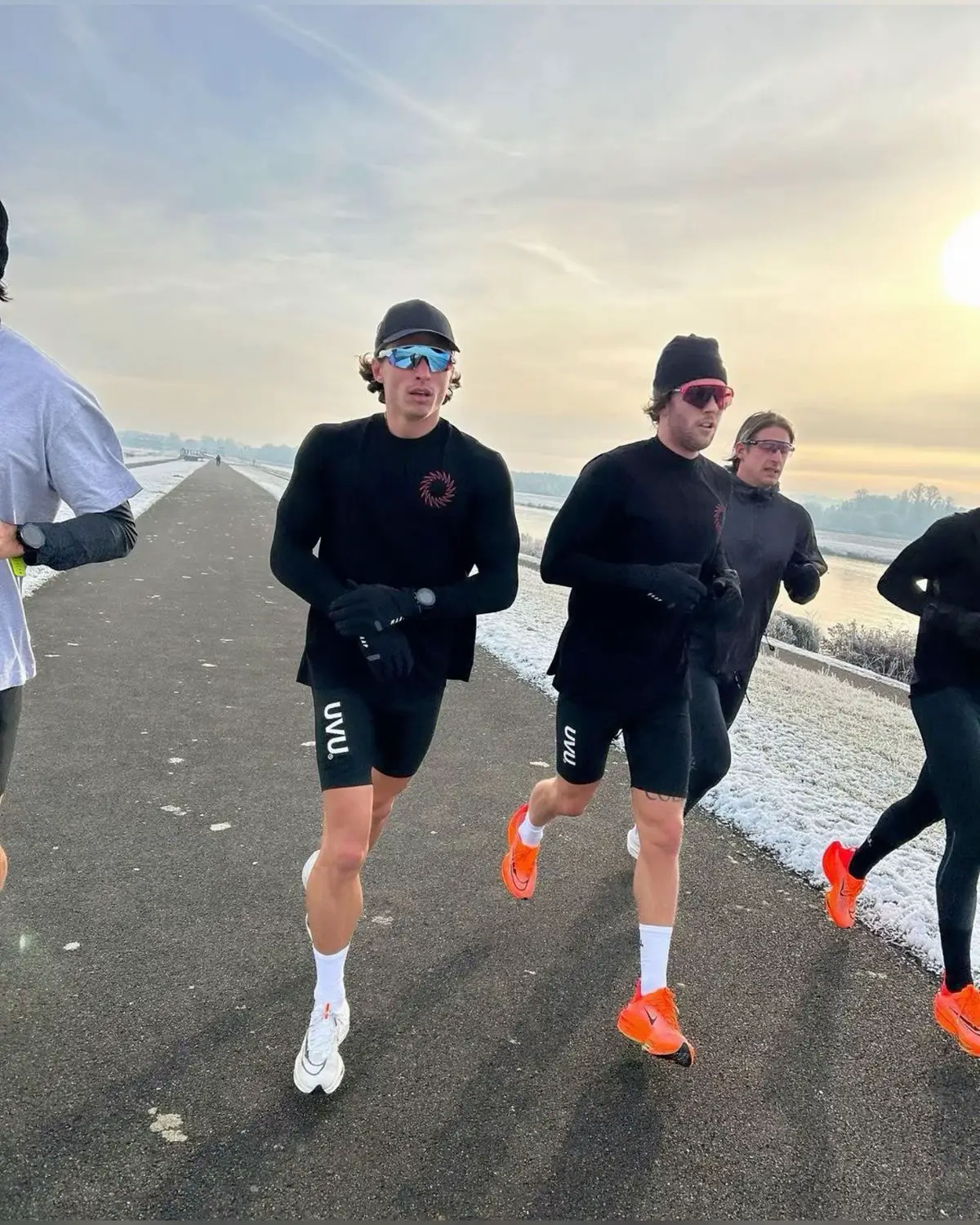 #Running #winter #training #colebuxton #adigillespie #winterrunning #courir #runners #rendurance #runningaesthetic #run #courir #grouprun 