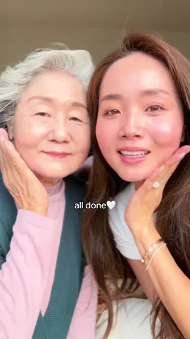 My 81yr old grandma’s skincare routine reveal🥰💖 @【公式】マナビス化粧品 and @LuxYuri glow-e cream💖She also used @SHISEIDO lip stick and @Charlotte Tilbury lipgasm gloss💖#grandmasoftiktok #grandma #skincareroutine #beautysecret #glowyskin #beautytips #antiaging #grandmaandgranddaughter #makeup 