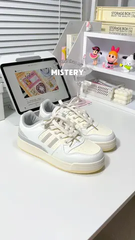 giày nhà này thì quá đẹp rùi 🎱#giaydep #giaysneaker #mistery #macdepmoingay #thoitrang 