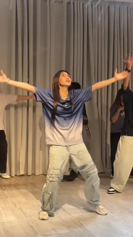 Marilag✨ (dc:@Emil Kristian) Swabe ng class mo kuya, thank you ulit 🙏💕#fyppppppppppppppppppppppp #fyppppppp #สปีดสโลว์ #newchallenge #dance 