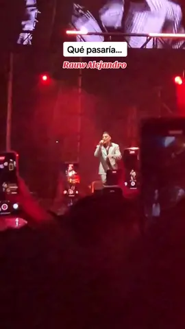 Hasta abajo 🔥🔥🔥🔥 Una de las canciones que forman parte del nuevo álbum de @rauwalejandro , se escucha aquí en el escenario principal del #CocaColaFlowFest2024  #FlowFest24 #FlowFest24EnOye #CocaColaFlowFest2024EnOye #RauwAlejandro #BadBunny 