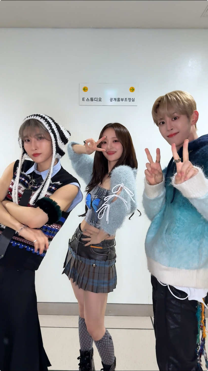 Let’s get it with #ICHILLIN #아이칠린 @ICHILLIN'(아이칠린) #이지 #E_JI  #NOWADAYS #나우어데이즈 #현빈 #HYEONBIN #연우 #YEONWOO #렛츠기릿 #Lets_get_it  #렛츠기릿_Challenge #Lets_get_it_Challenge #NewMusic 