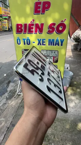 Ép biển số xe máy