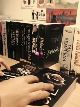 reader's therapy? #fictionalcharacters #BookTok #novelovers #reading #readers #wattpadforyou #4upage #fyp 