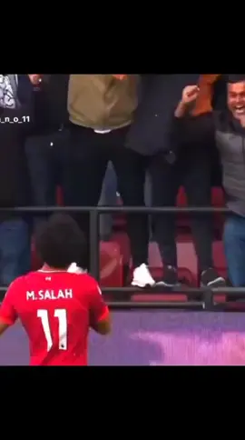 صلاح توب و باقي فوتشوب ♥❤🔥🇪🇬 #محمد_صلاح_عشق_لا_ينتهي😍 #محمد_صلاح_فخر_العرب🇪🇬 #تيم_أيكونز #تيم_كرستال💎 #تيم_كولز💎 #تيم_فاولر⚜️ #تيم_الجوكر👑 #تيم_هيروز💎 