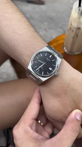 Chắc mn ai cũng thấy qua mẫu này rồi. #tiktok #viralvideo #trending #xuhuong #dongho #tissot #tissotprx 