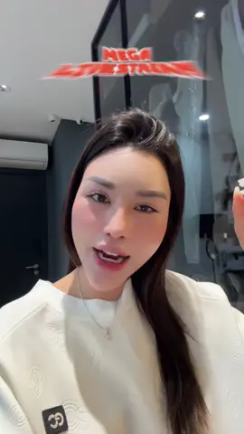 Cùng gạt qua những chuyện cũ, em Quỳnh đã chính thức quay trở lại với công việc rồi đây ạ🎊🎊 Xả kho siêu sâu để tri ân các khách hàng đã luôn yêu thương và ủng hộ em Quỳnh ạ ❤️ #tranquynh #ecochic #damcuoi #xuhuong 