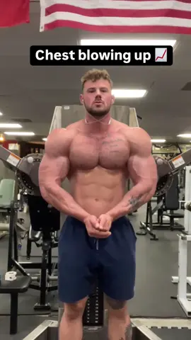 Check out the brilliant classic bodybuilder Ben Halvorson 💪🏼 . . . . . #Bodybuilder #Beef #Homme #Uomo #Homem #Man #Muscle #Muscled #Muscles #Gym #Hulk #Biceps #Pecs #Chest #Swole #Gains #Hench #Arms #Bodybuilding #GymLife #GymBro #Big