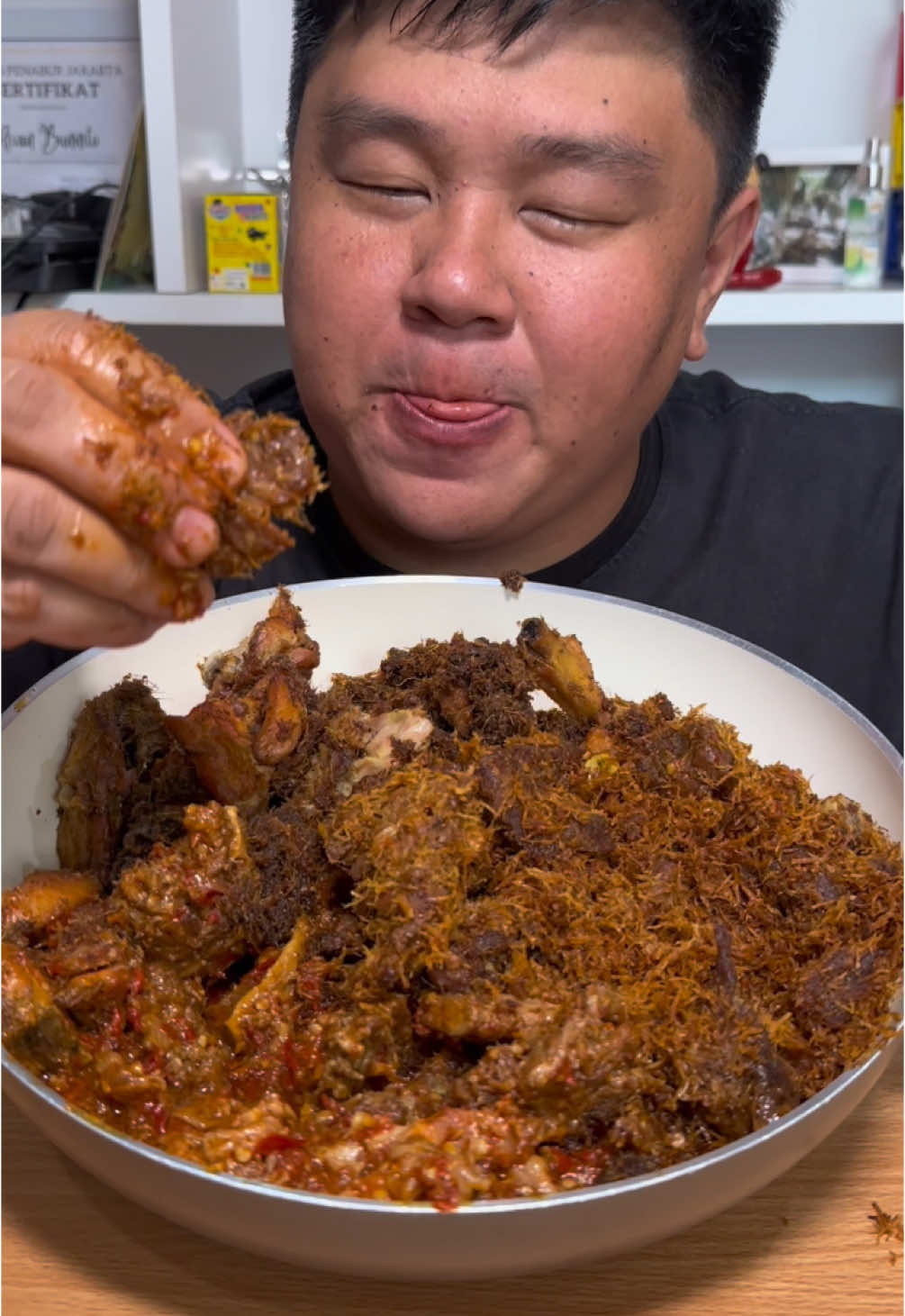 Oseng mercon ceker tanpa tulang dan daging serundeng  #mukbang #osengmercon #cekertanpatulang #makijah @MAKIJAH.ID 