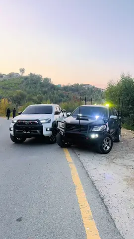 Black and white mafia 🤪🇦🇪🚀💋🔜#vigo #dala #carlover #carguys #BlackTikTok #respect #carlifestyle 