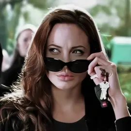 ضاعت وياك احلامي !! #angelinajolie 