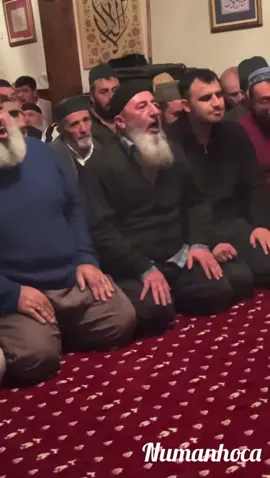 maşaAllah Allah kabul eylesin🤲🕋#ilahi #zikir #kuran #lailahailallah #islamivideo #yaalimadad #allahummashollialasayyidinamuhammad #zikrullah #allahuekber #allahu #sav #subahanallah #aşkk #muhabbet #hu #sofi #tarikat #cami #türk #angaralı #yamuhammed 