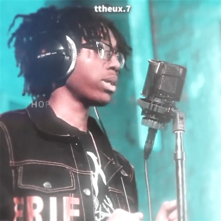 🎶❤️ #liltecca #ransom #tipografia #vibes #sunflower #trapbr 