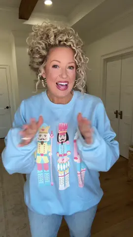 Nutcrackers and oversized sweatshirts are my favorite!! 🩵 #oversizedshirt #nutcracker #christmassweater #mostwonderfultimeoftheyear #christmasshirt #CHRISTmas 