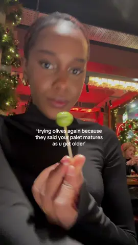 U cannot convince meee yall really like olives like tha!