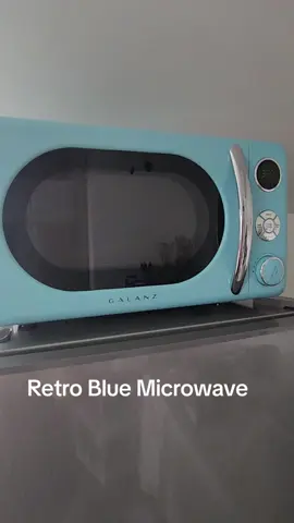 This retro blue microwave is just perfect! #microwave #retro #retromicrowave #heat #cook #kitchen #gift #holidaycountdown #holidayshopping #tiktokshop #tiktokshopfinds 