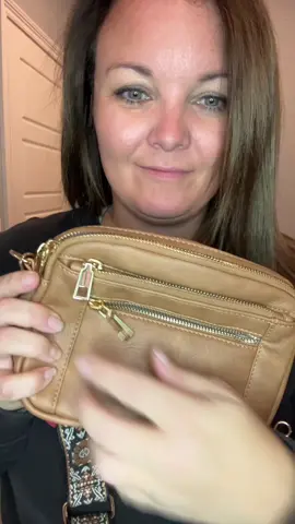 I am obsessed with this purse! #smallpurse #moms #MomsofTikTok #blackfridaydeals #cybermondaydeals #tiktokblackfriday #tiktokcybermonday #telena_official @telena_official 