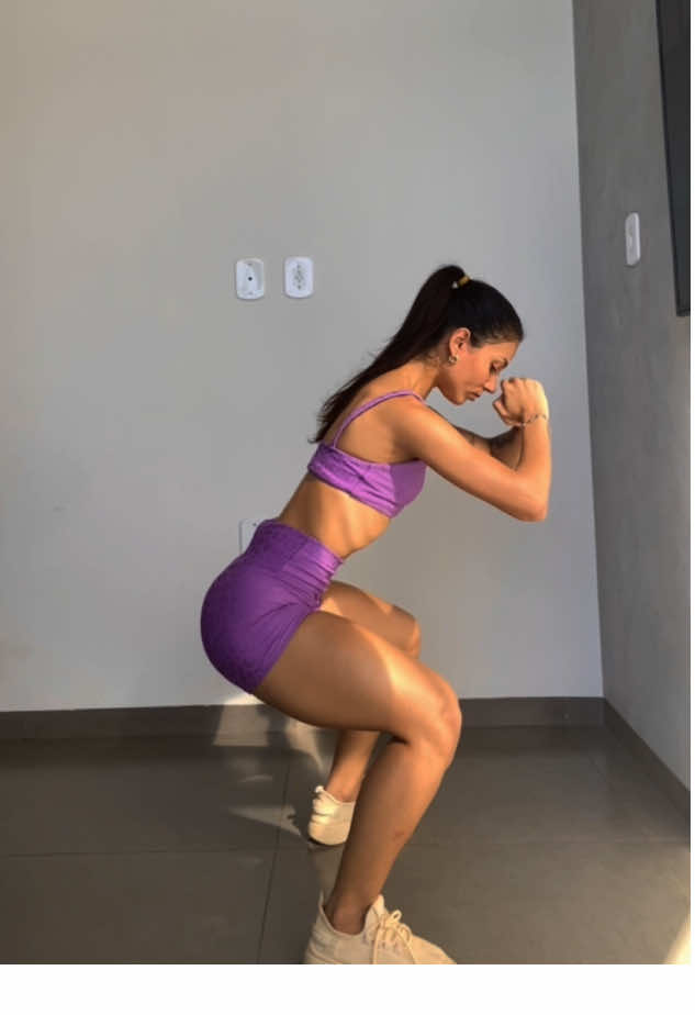 Treino para iniciantes #GymTok #gym #gymmotivation #gymrat #treinoemcasa #treinofeminino #treino #treinoemcasa_ #emagrecimento #Fitness #treinoparamulheres #treinosemequipamento #