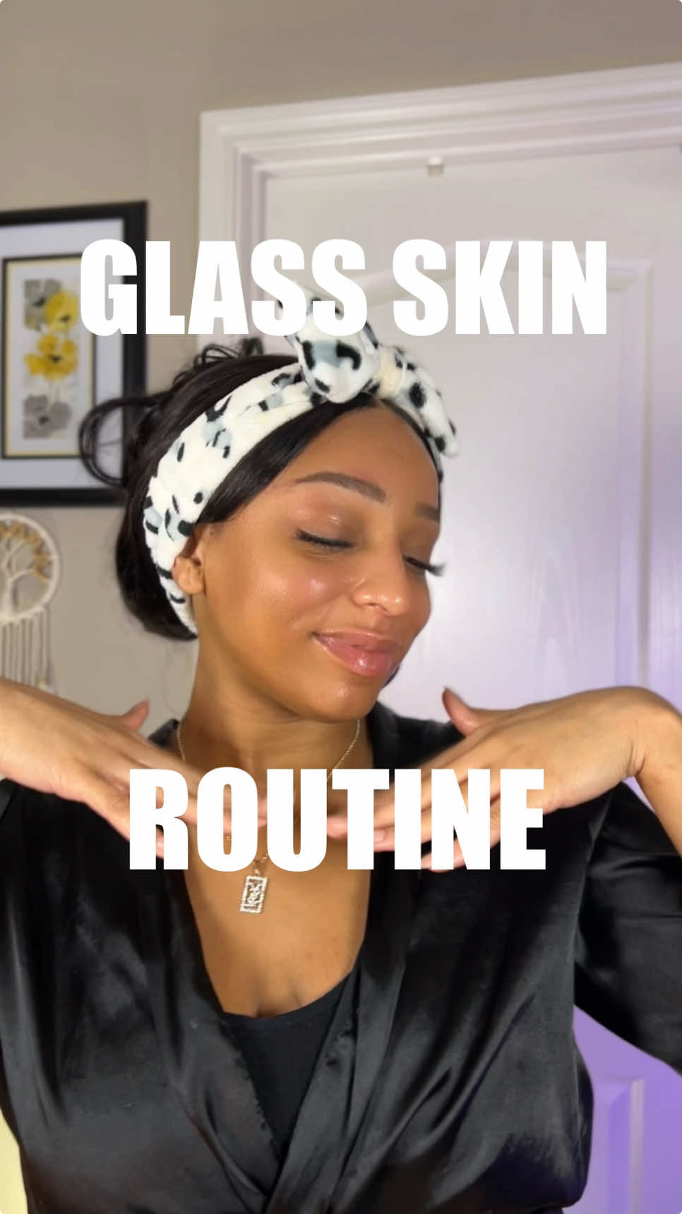 My Simple Daily Glass Skincare Routine 🫧🧼(ASMR edition) using 5 affordable products* everything linked in my bio ☺️ Products used: @LaRochePosayUS @CeraVe @Good Molecules @The Ordinary @elfcosmetics  🤍 #skincare #skincareroutine #glassskin #skincaretips #CapCut 