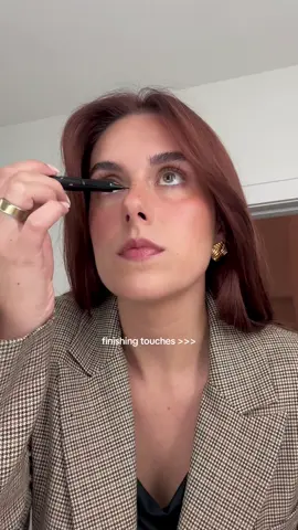 The look isn’t complete without the finishing touches 💌👼🏼  @HEAVEN MAYHEM @beaubble @rhode skin #finishingtouches #makeup #makeupfinishingtouches #rhode #beaubble 