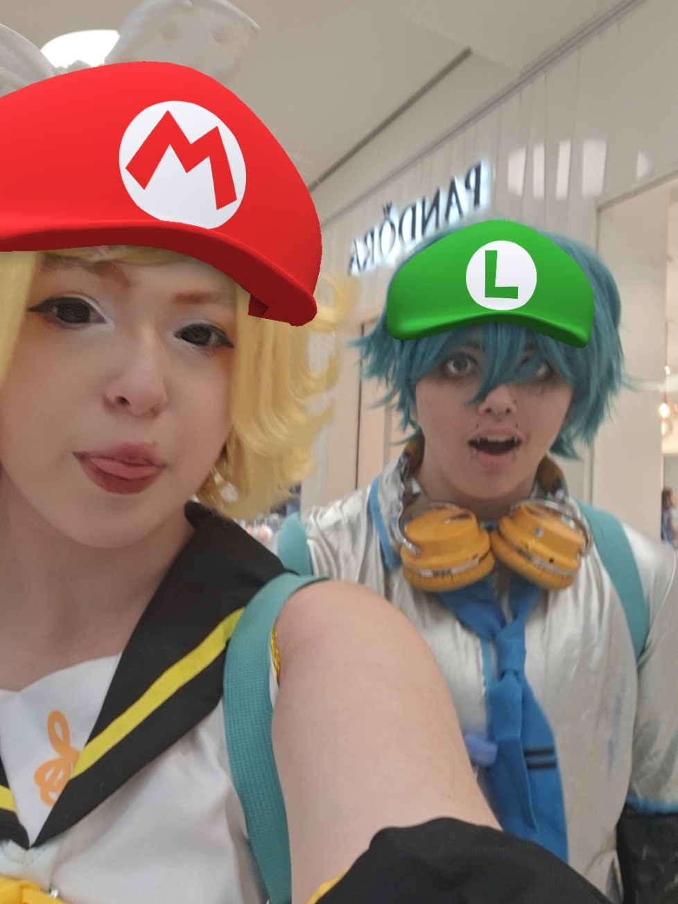 pls ignore the beginning i could barely hear 😞 / MALL TRIP 2!!! I  HAD SM FUN! / k who eants to play roblox. / #rin #rinkagamine #ringdoorbell #rinvocaloid #kagminerin #rinvocaloidcosplay #rinkagaminecosplay #rinkagaminevocaloid #vocaloid #vocaloidcosplay #cosplay #cosplayfyp #boost  tagz <3 @dri !! @viktor 🫧 @Trav! 🐾🦴 @xander @Vamps ;p @🎢 Vesper 🎢 @jaylee ౨ৎ 