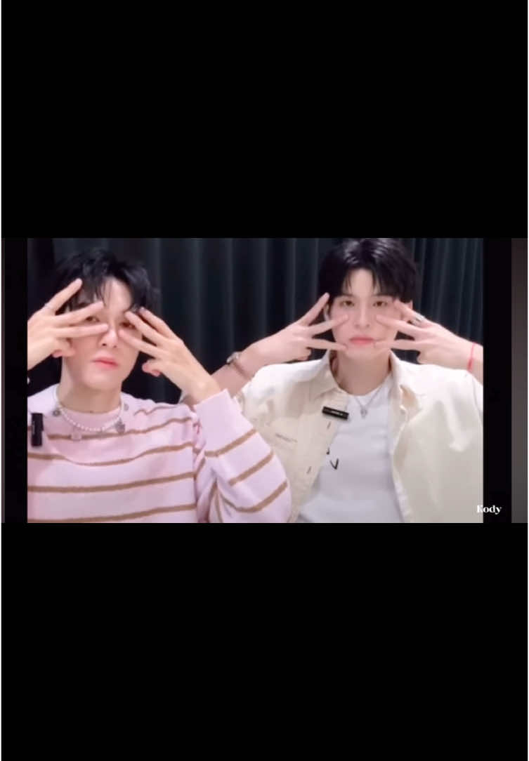 191124 KAZZ MAG. IG LIVE SKYNANI. They are so cute. Love. #skywongravee #skynani #highschoolfrenemy #hirunkit_ #kazzmagazine. Credit @KODY 🇻🇳 