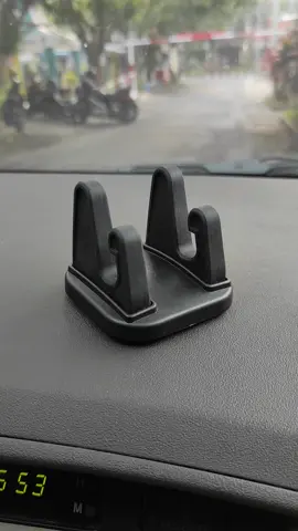 Stand holder HP di dashboard mobil, putar 360° #standholder #holderhp #standholderdashboard #holderhpdidashboard #dashboardholderhp 