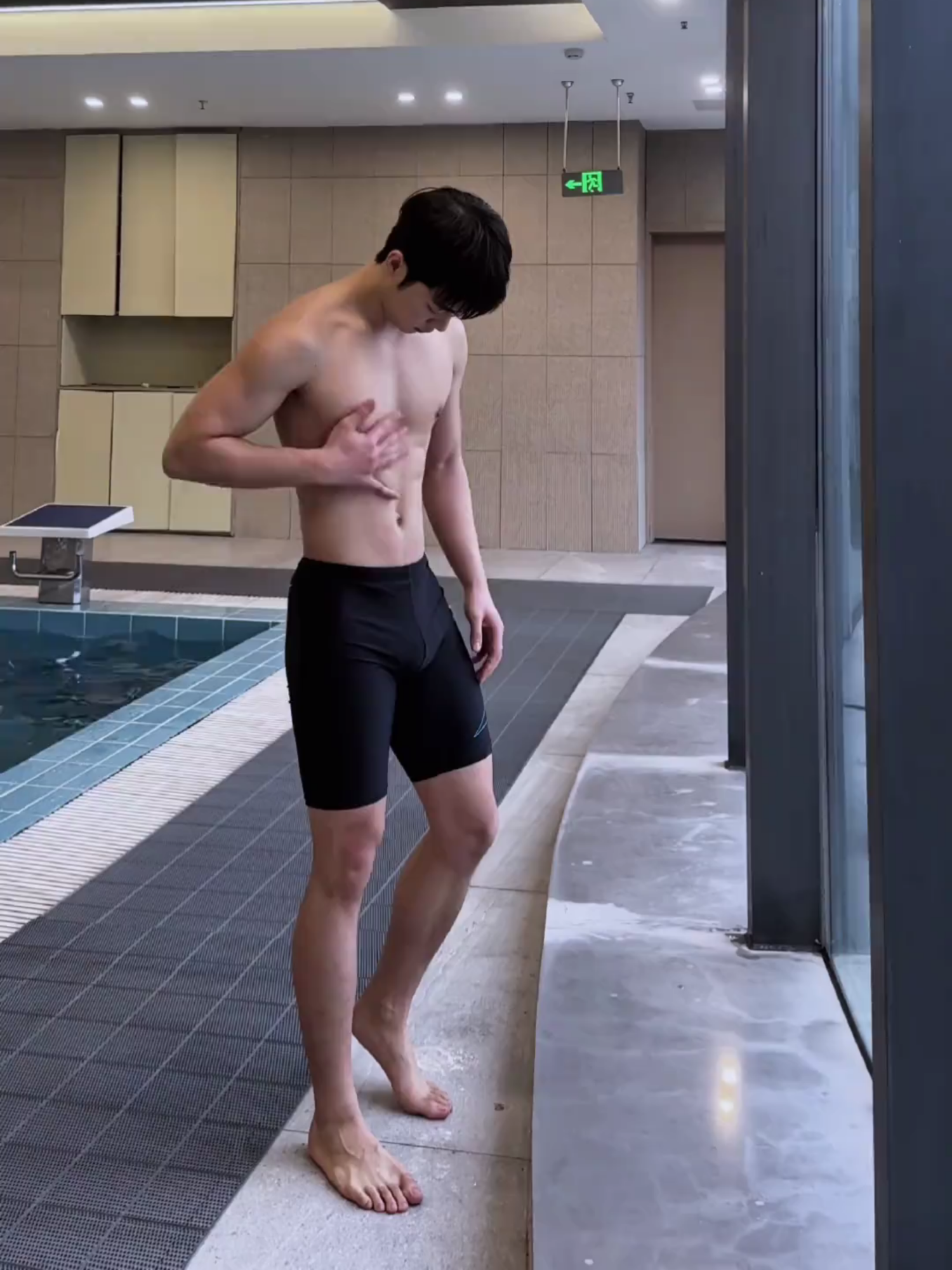 #boy #swimmingpool #chineseboy #ผู้ชายจีน #超人⚡️