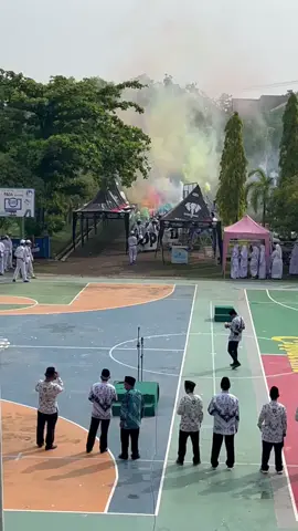 serius ini hari guru terakhir?#happyteachersday 