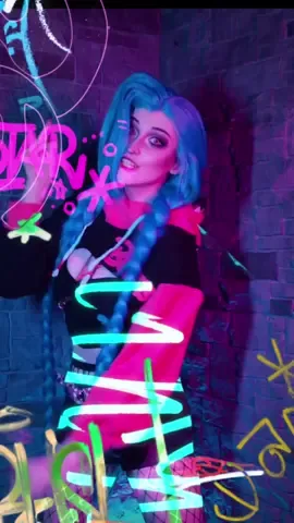 Come and play!! Jinx!! More Jinx!! I tried a funky edit for this one,, how we feel about it? #jinx #arcane #leaguepflegends #cosplay