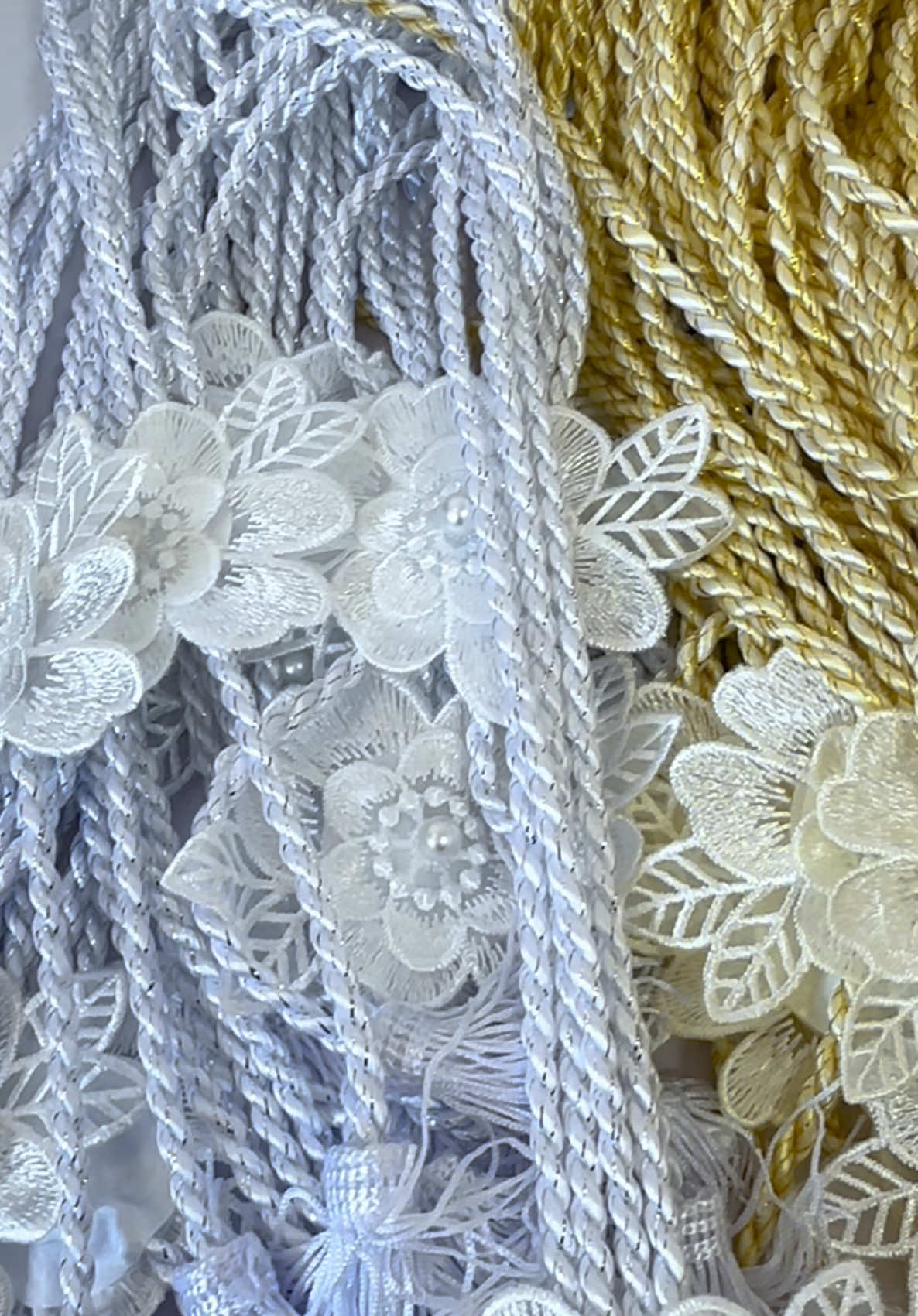 Very elegant and well crafted Flower Bridal Cord, also available with secondary veil #foryou #foryoupage #fypシ゚ #weddingcord #bridalcord #fyp 