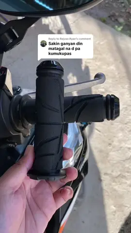 Replying to @Rejuso Ryan Handle Grip  Maganda ang quality nya kasi made of rubber kaya matagal talaga itong magagamit, isa pa anti skid kaya kahit mabasa ng tubig di sya madulas, at mura nyo lang mabibili  #handlegrip #handlegrips #handlegripbar #handlegripformotorcycle #handlegripuniversal #motorcycle #motorcycles #motorcyclehandlegrip #rider #riders #motorcycleaccessories #motoraccessories #delivery #deliveryman #handlegriprubber 