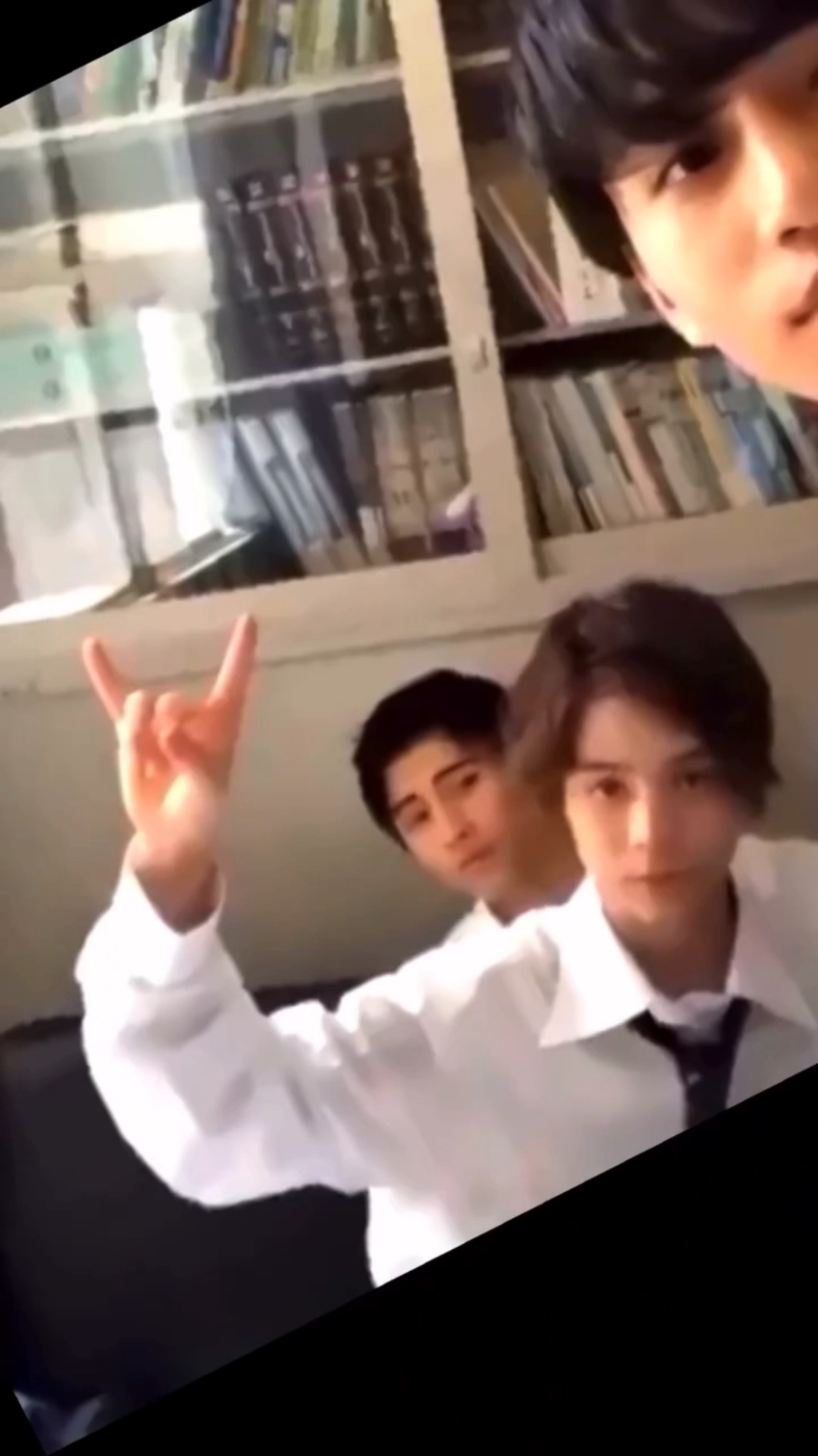 high school 🤍 #JJ #justinjay #dance #fypシ゚ 